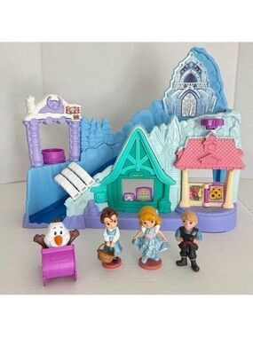 Fisher-Price Little People Disney Frozen Arendelle Sledding Adventures Playset